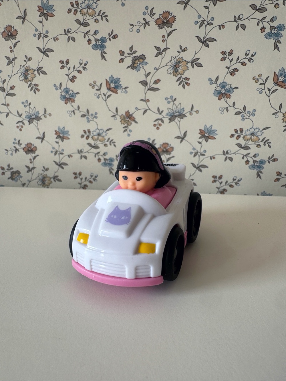 Fisher-Price Little People sonya lee kitty cat wheelie